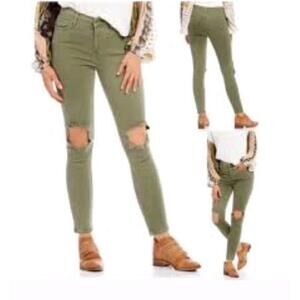 NWT Free People Womens Size 29 Jeans Moss Green Skinny Distressed Busted Knee